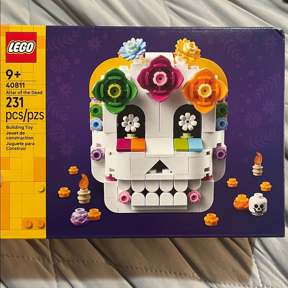 LEGO Colorful Day of the Dead Skull and Altar Building Set